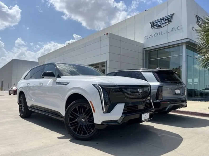 2025 Cadillac Escalade IQ photo 1