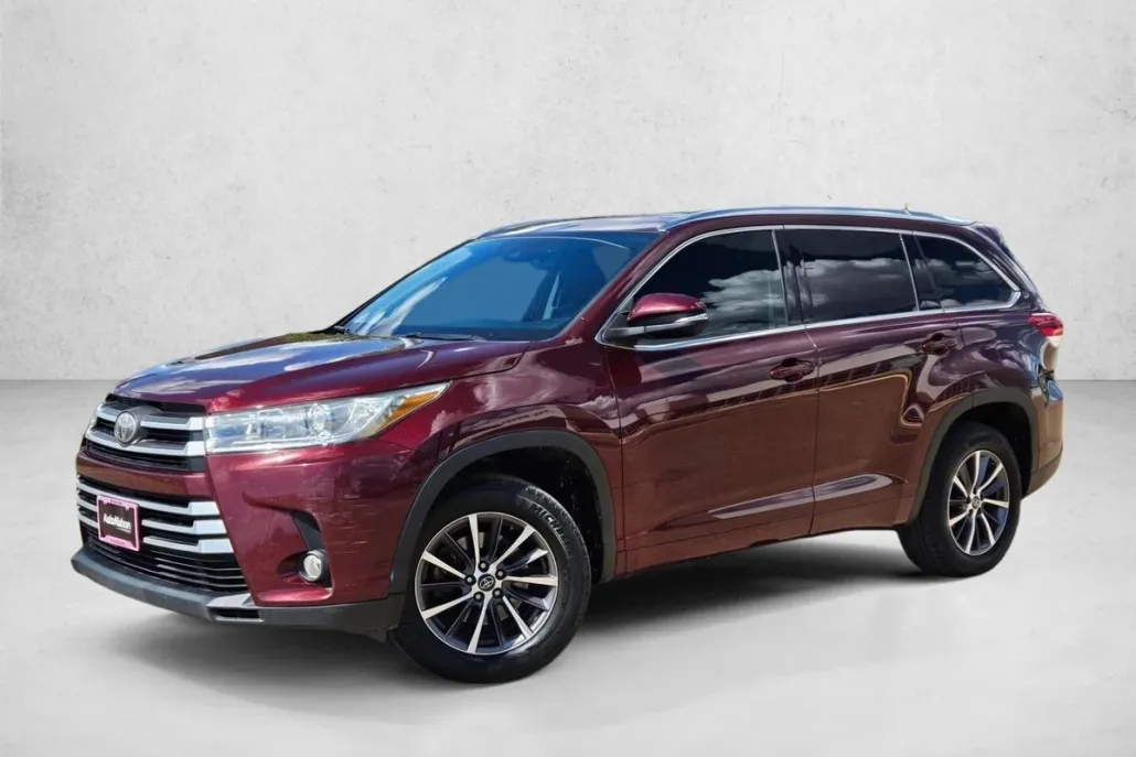2018 Toyota Highlander SE photo 1
