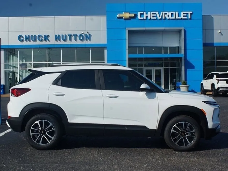 2026 Chevrolet Trailblazer LT photo 1