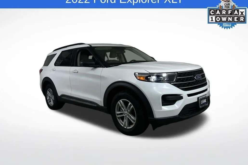 2022 Ford Explorer XLT photo 1