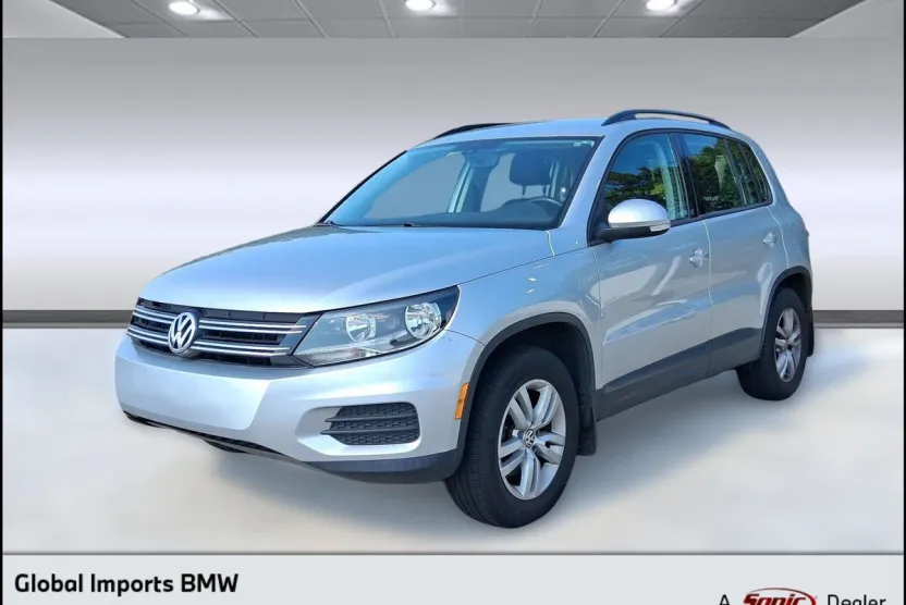 2017 Volkswagen Tiguan S photo 1