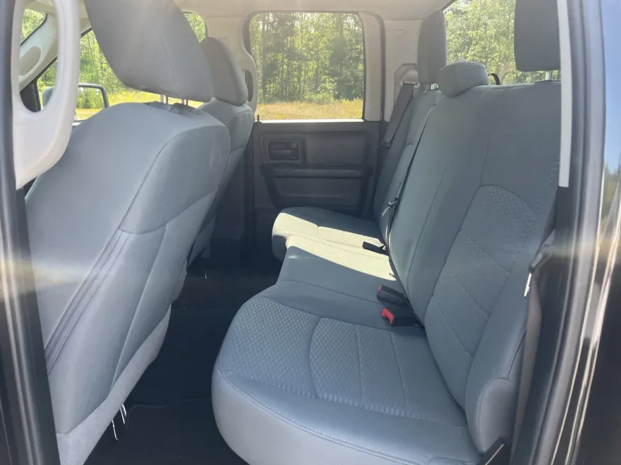 2019 Ram 1500 Classic Express photo 1