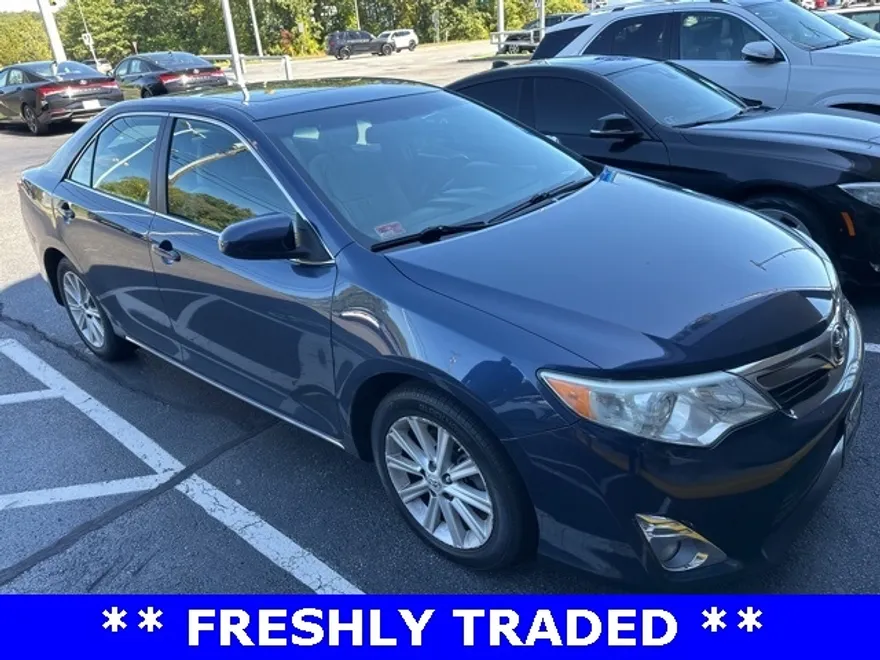 2014 Toyota Camry L photo 1