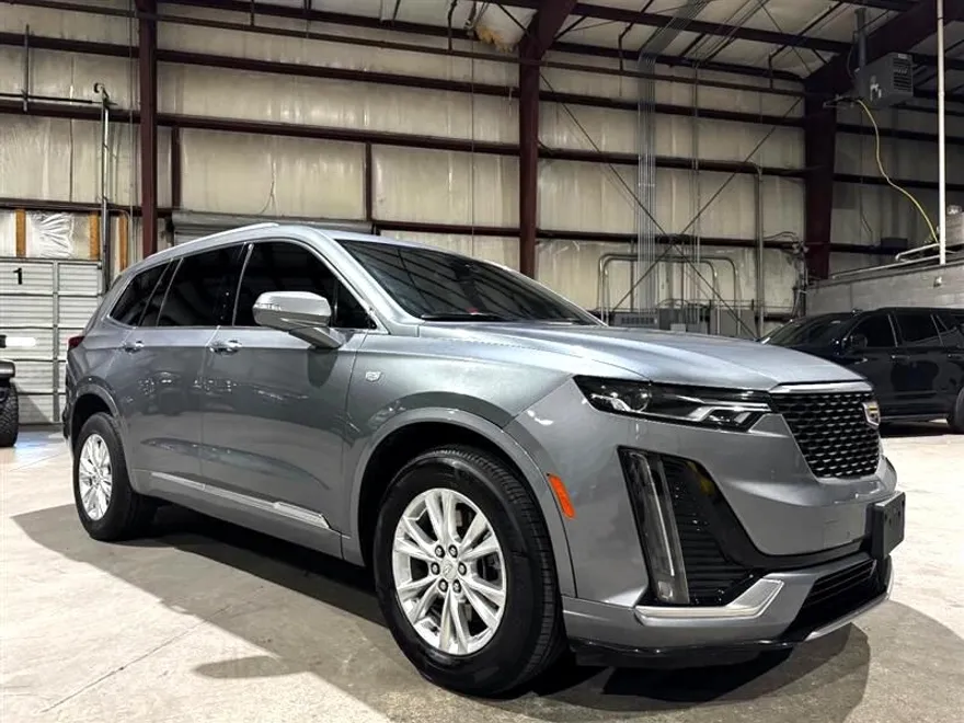 2022 Cadillac XT6 Luxury photo 1