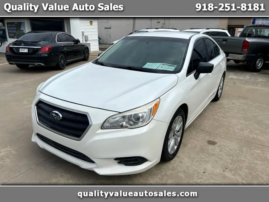 2017 Subaru Legacy 2.5i photo 1