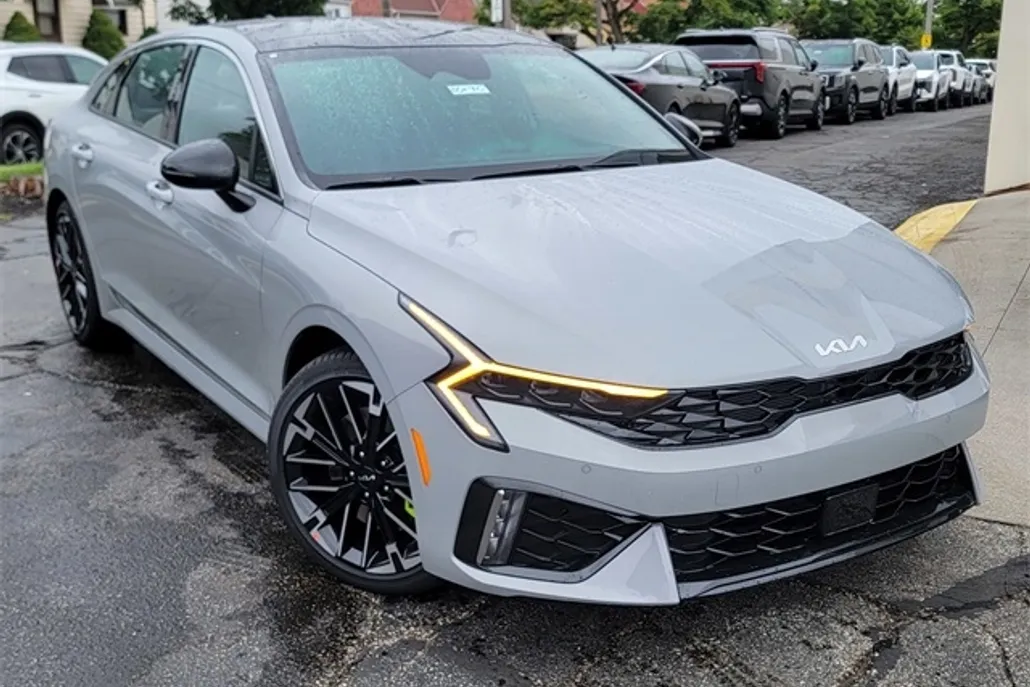 2026 Kia K5 GT photo 1