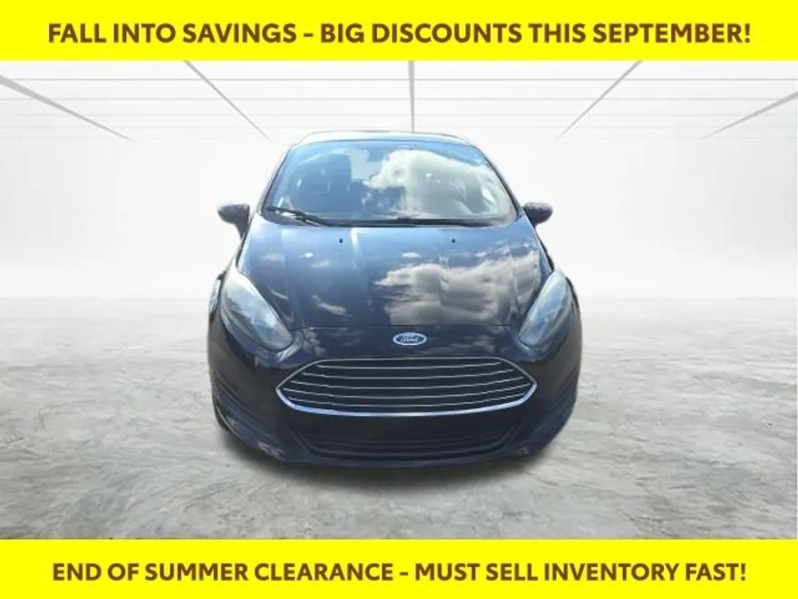 2017 Ford Fiesta SE photo 1