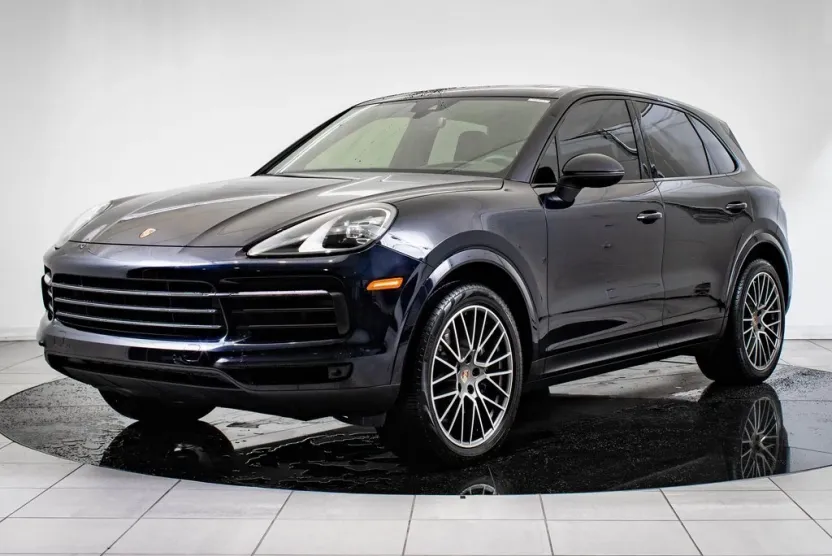 2023 Porsche Cayenne Platinum Edition photo 1