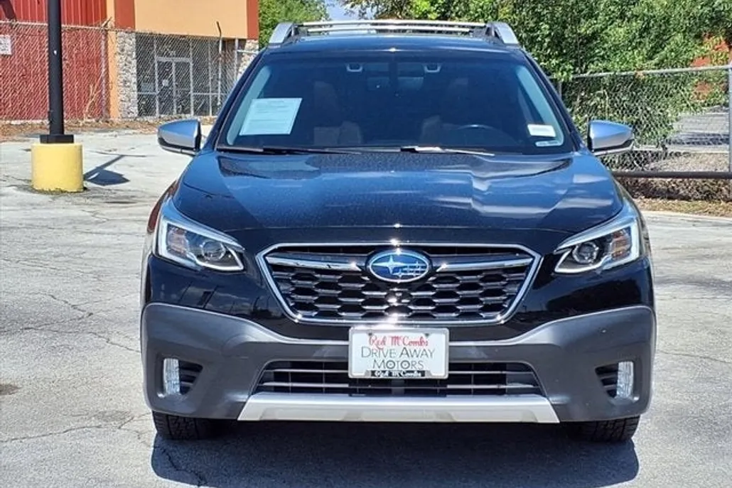 2020 Subaru Outback Touring XT photo 1