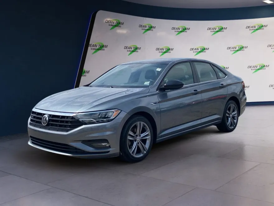 2020 Volkswagen Jetta R-Line photo 1