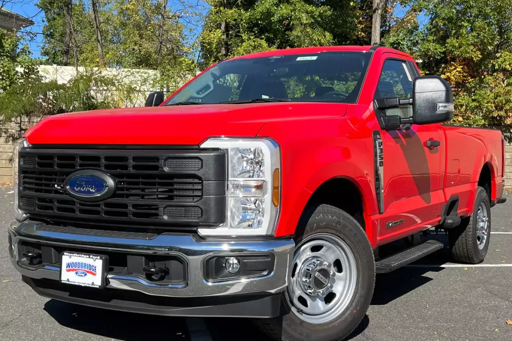 2024 Ford F-350 photo 1