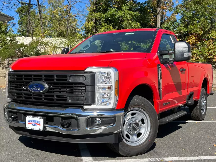 2024 Ford F-350 photo 1