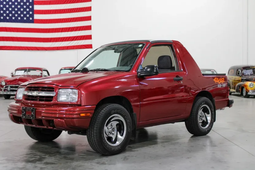 1999 Chevrolet Tracker photo 1