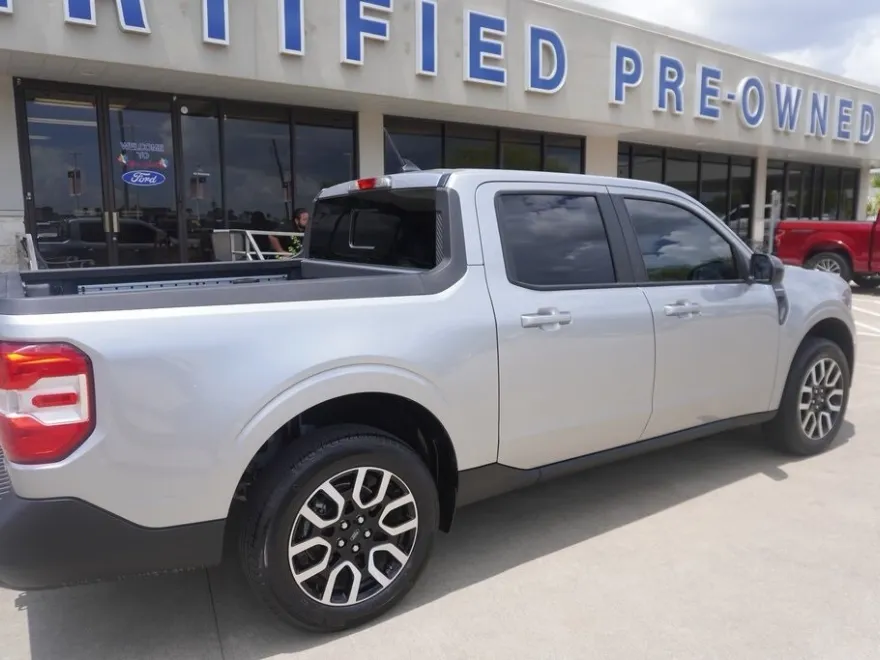 2024 Ford Maverick Lariat photo 1