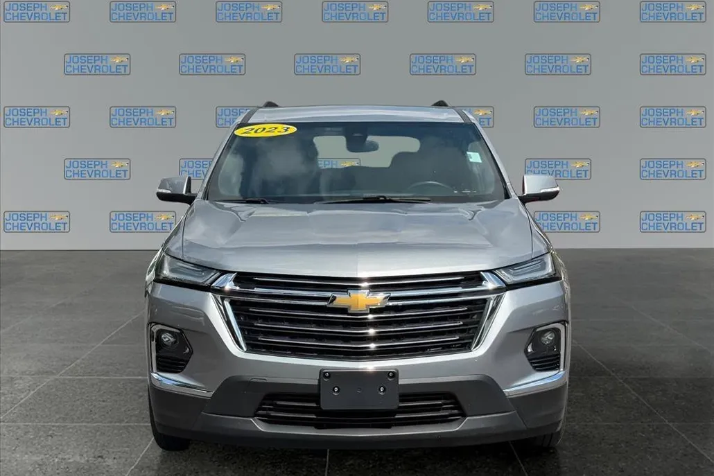 2023 Chevrolet Traverse Cloth photo 1