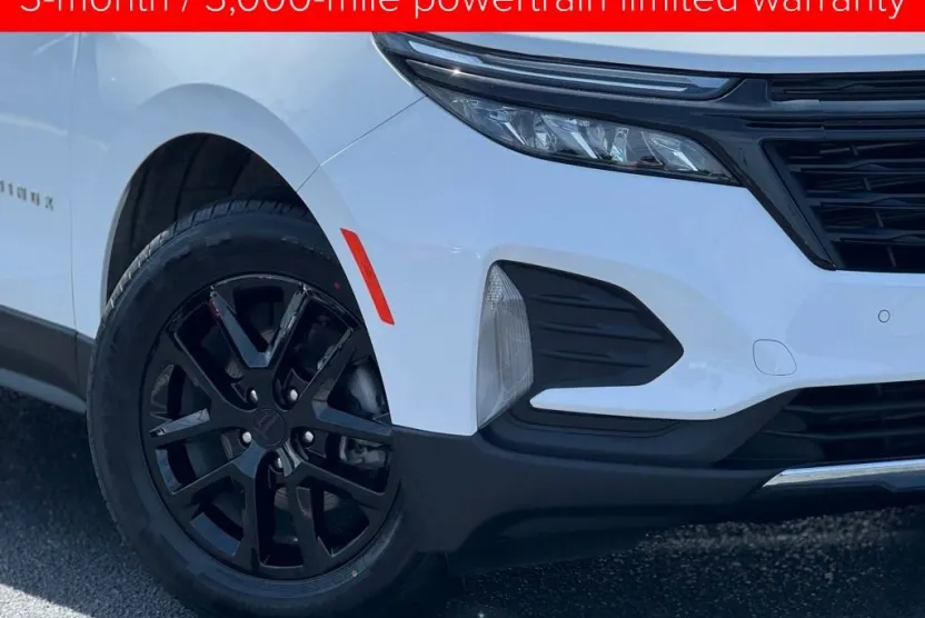 2023 Chevrolet Equinox LT photo 1