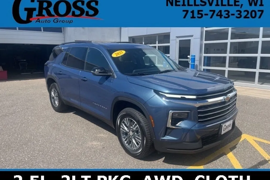 2025 Chevrolet Traverse 2LT photo 1