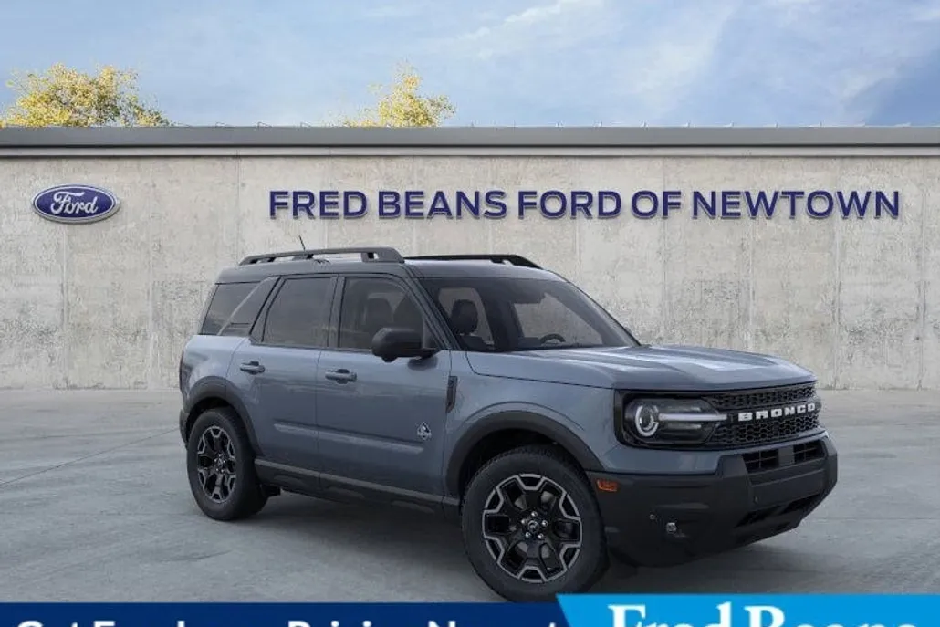 2025 Ford Bronco Sport Outer Banks photo 1