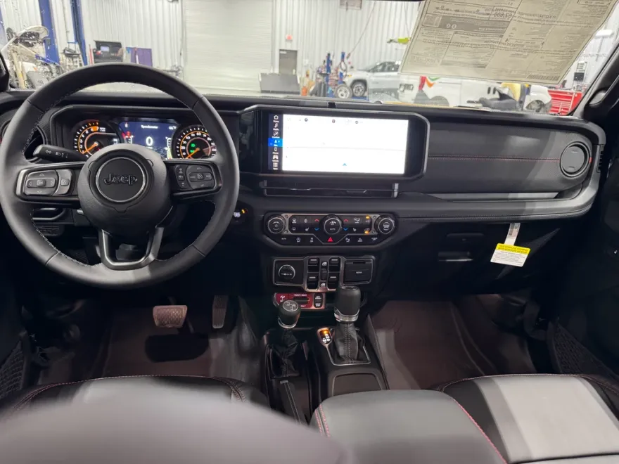 2025 Jeep Wrangler Rubicon X photo 1