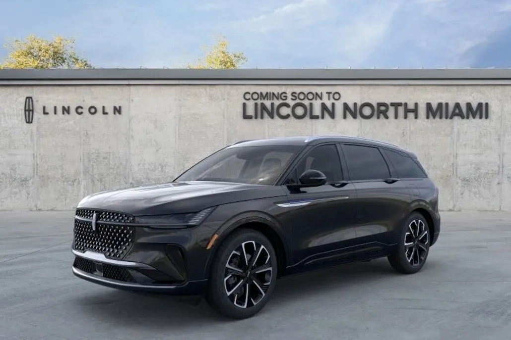 2025 Lincoln Nautilus Reserve photo 1