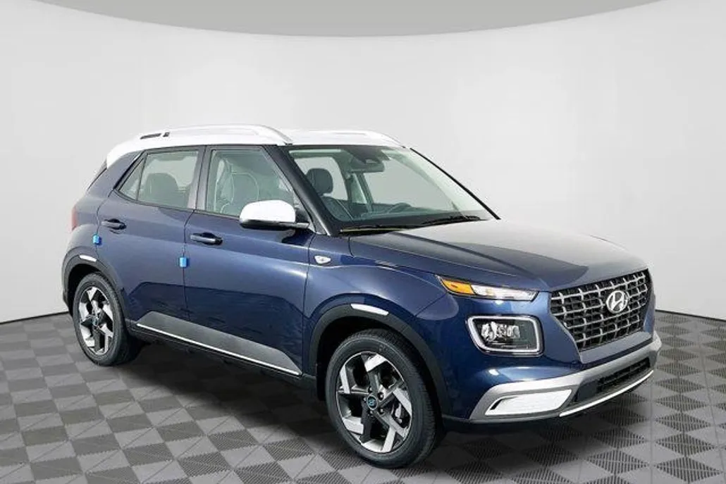 2025 Hyundai Venue Limited photo 1