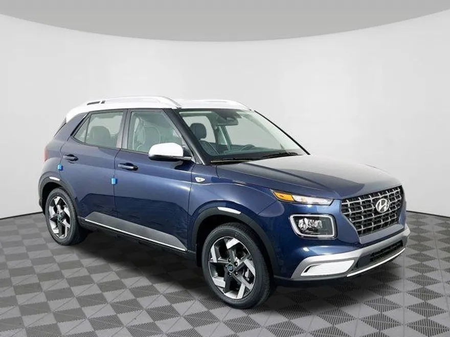 2025 Hyundai Venue Limited photo 1