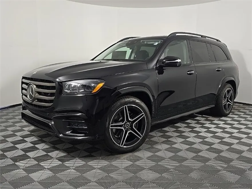 2025 Mercedes Benz GLS 450 4MATIC photo 1