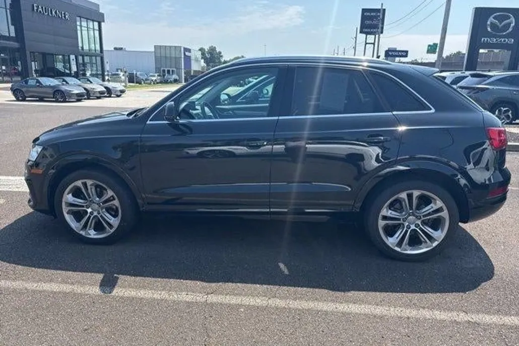 2016 Audi Q3 Premium Plus photo 1