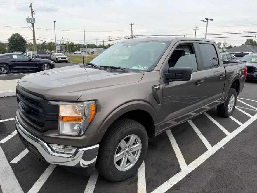 2022 Ford F-150 XL photo 1