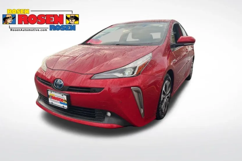 2021 Toyota Prius LE AWD-e photo 1