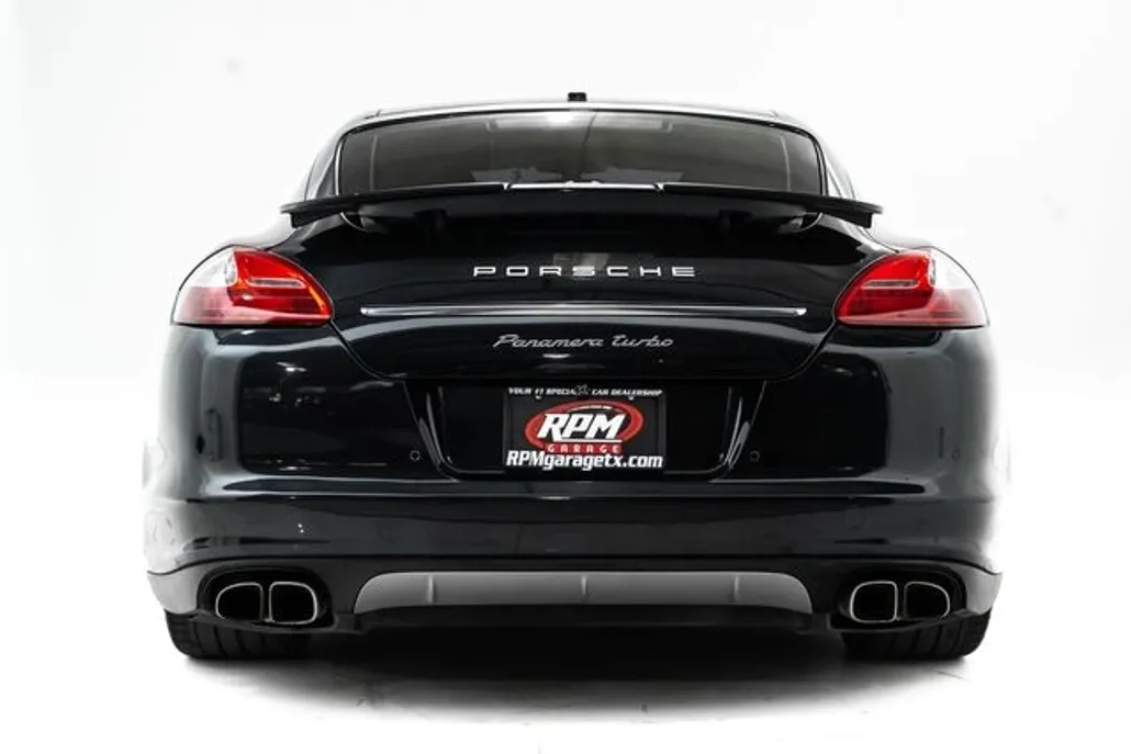 2010 Porsche Panamera Turbo photo 1