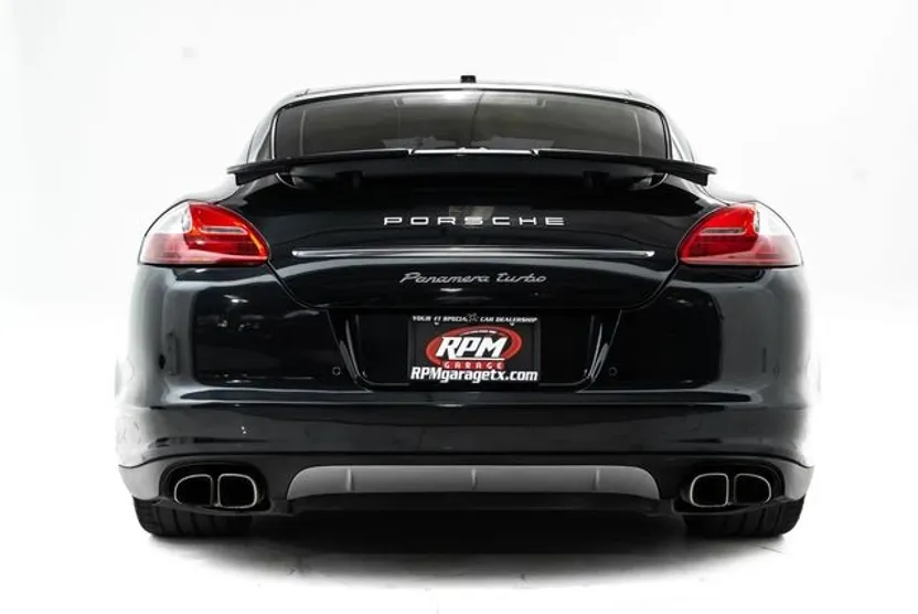 2010 Porsche Panamera Turbo photo 1