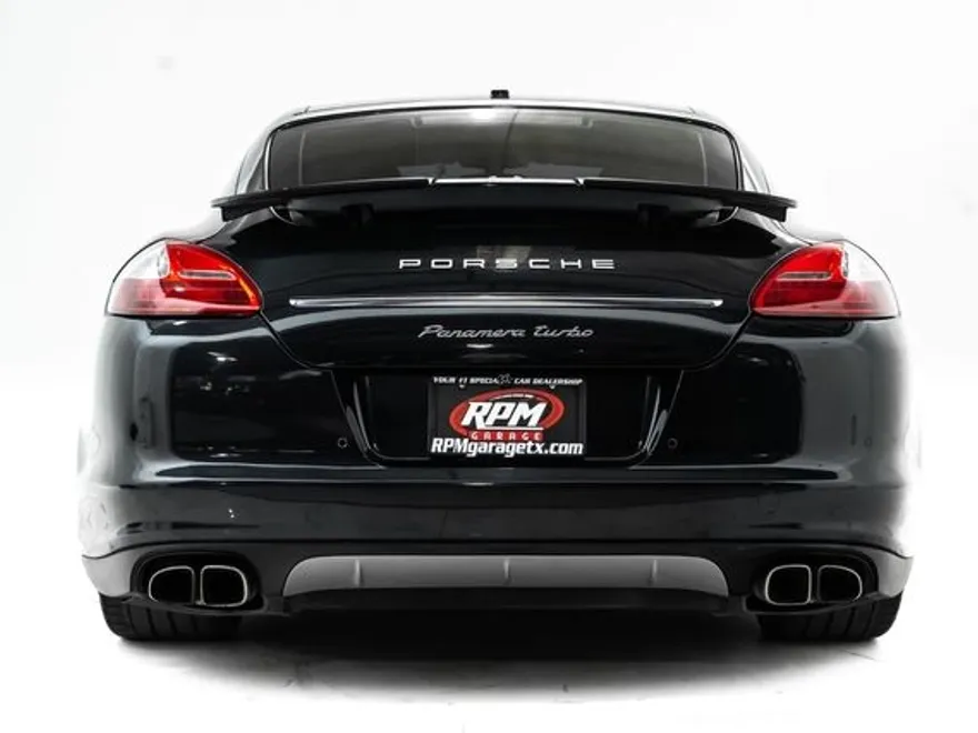 2010 Porsche Panamera Turbo photo 1