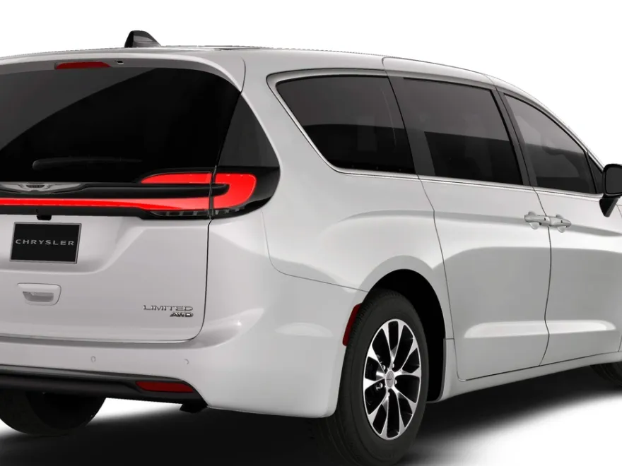 2026 Chrysler Pacifica Limited photo 1