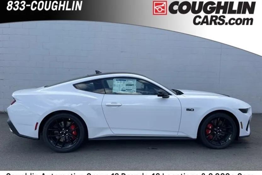 2025 Ford Mustang GT photo 1