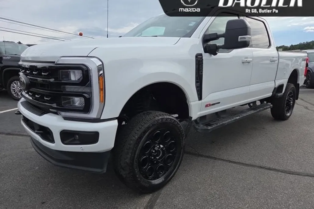 2023 Ford F-250 Lariat photo 1