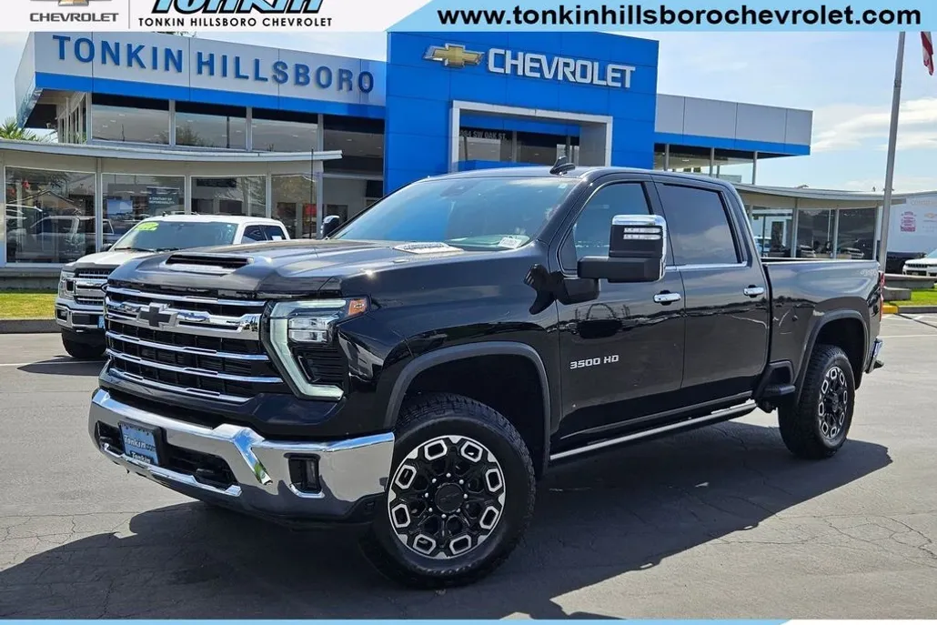 2024 Chevrolet Silverado 3500HD LTZ photo 1