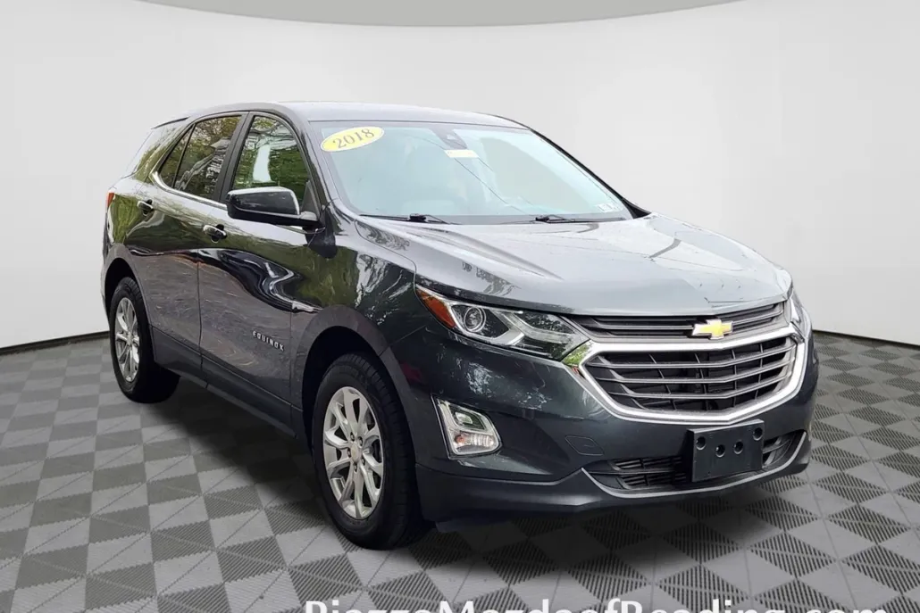 2021 Chevrolet Equinox LT photo 1