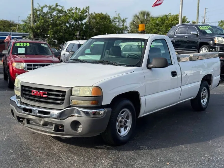 2004 Gmc Sierra 1500 Work Truck photo 1