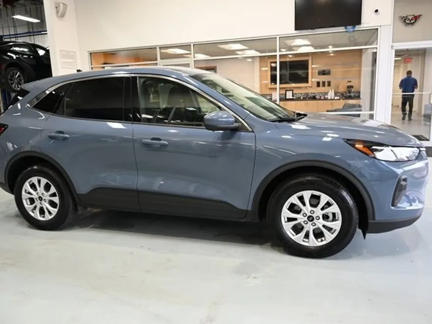 2023 Ford Escape Active photo 1