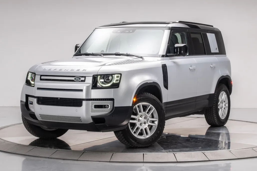 2024 Land Rover Defender 110 S photo 1
