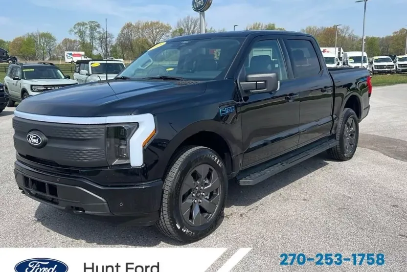 2025 Ford F-150 Lightning photo 1