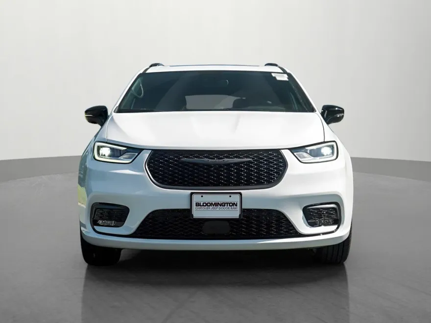 2025 Chrysler Pacifica Limited photo 1