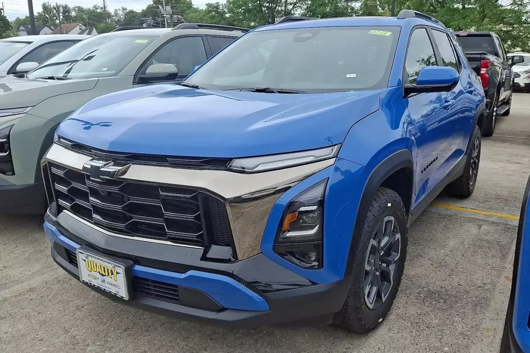 2026 Chevrolet Equinox ACTIV photo 1