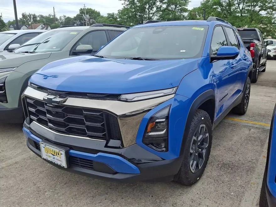 2026 Chevrolet Equinox ACTIV photo 1