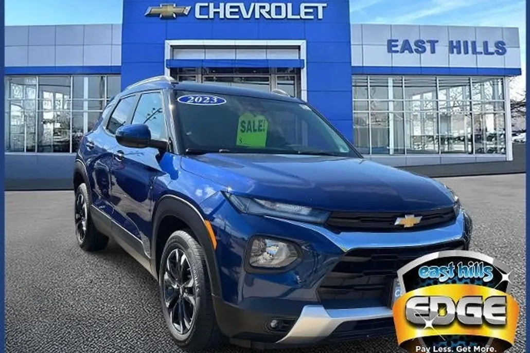 2023 Chevrolet Trailblazer LT photo 1