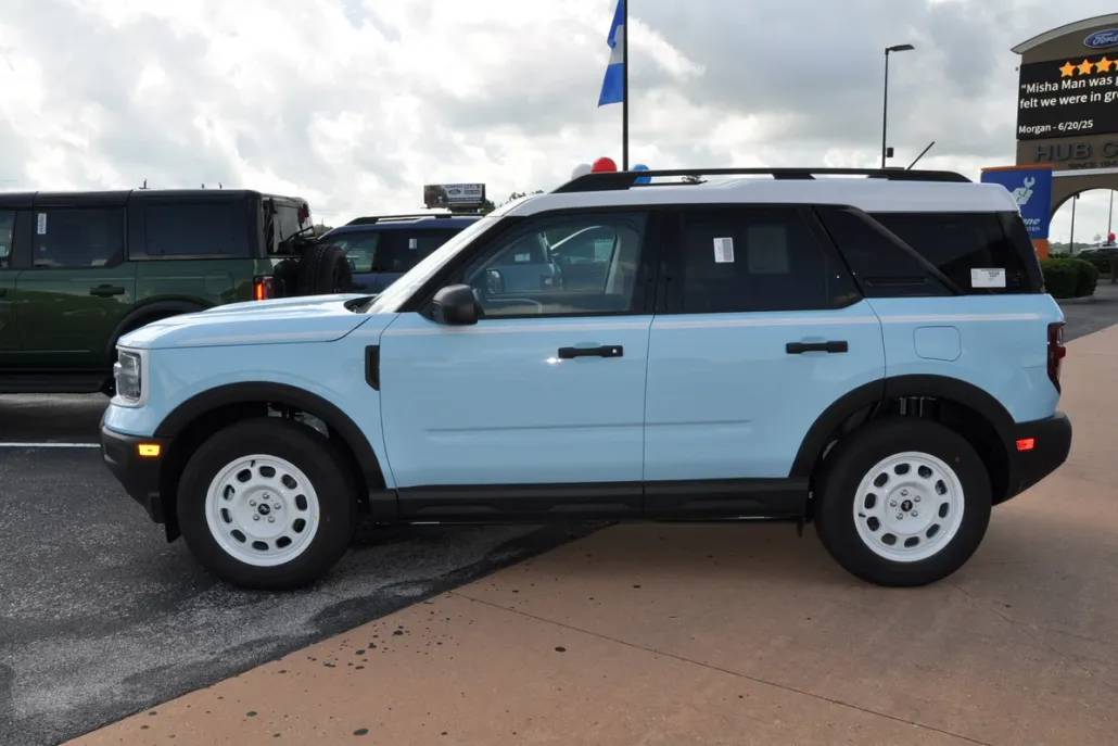 2025 Ford Bronco Sport Heritage photo 1