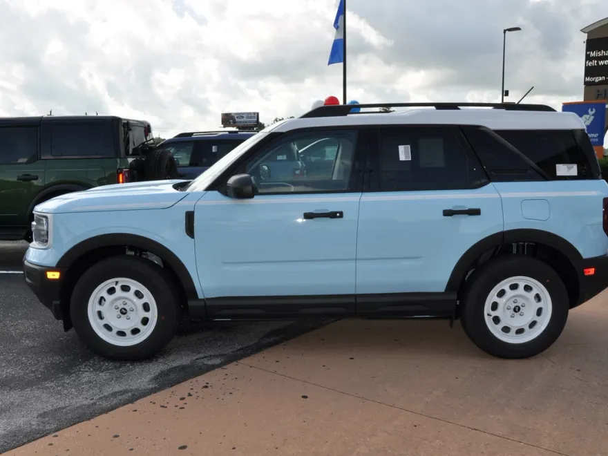 2025 Ford Bronco Sport Heritage photo 1