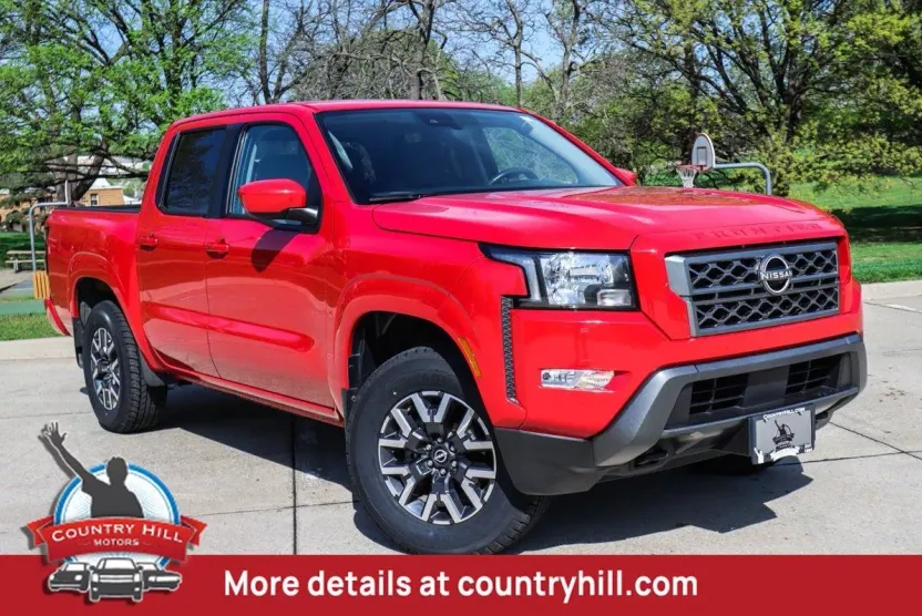 2022 Nissan Frontier SV Crew Cab photo 1