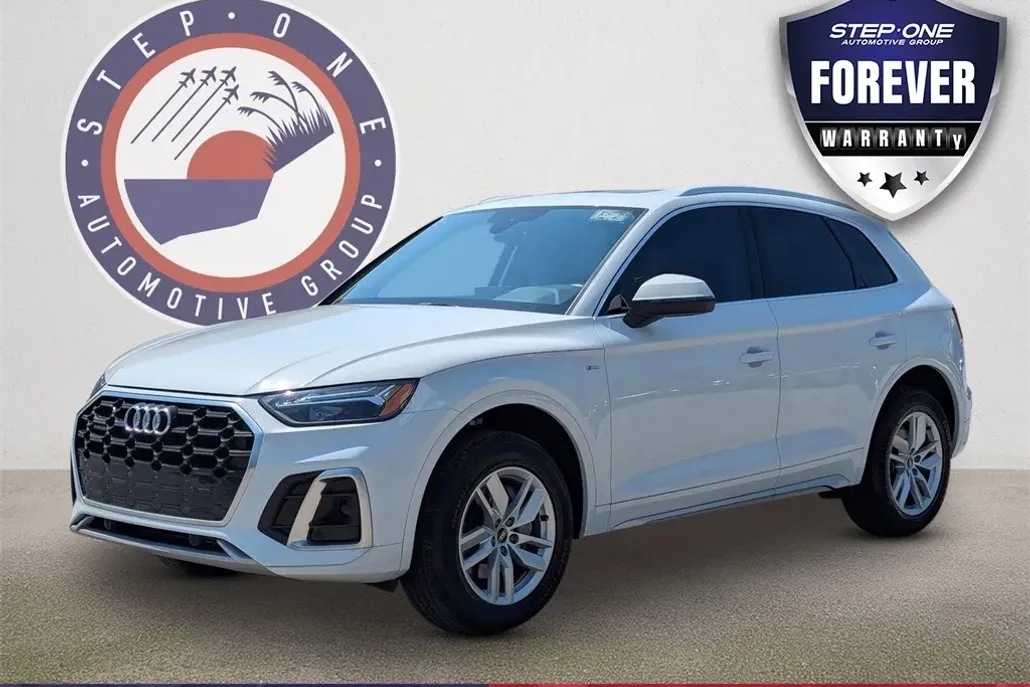 2023 Audi Q5 45 S line Premium photo 1